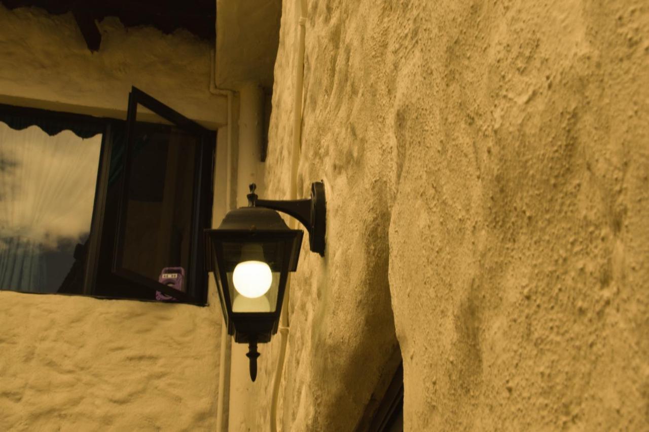Celavi Hostel Монги Экстерьер фото